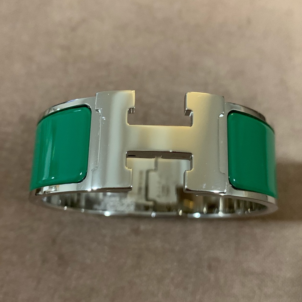 Hermés wide Clic Clac H Bracelet in Vert Sapin PM